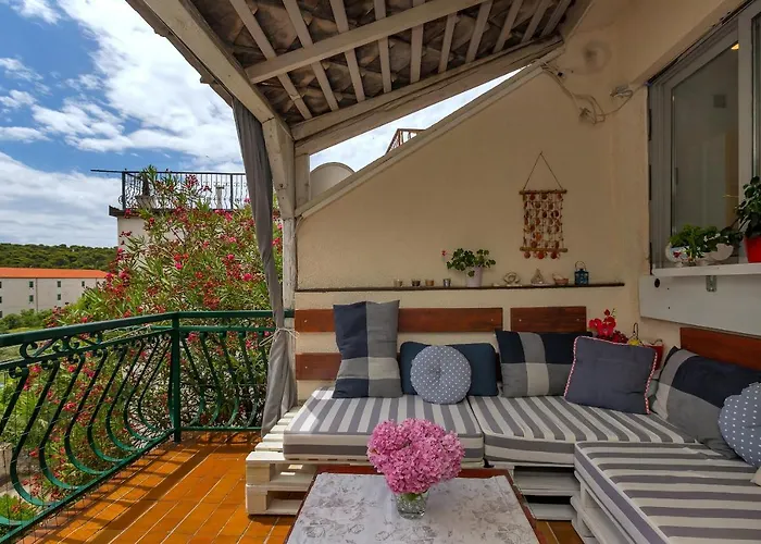 Montana, Town Centre *