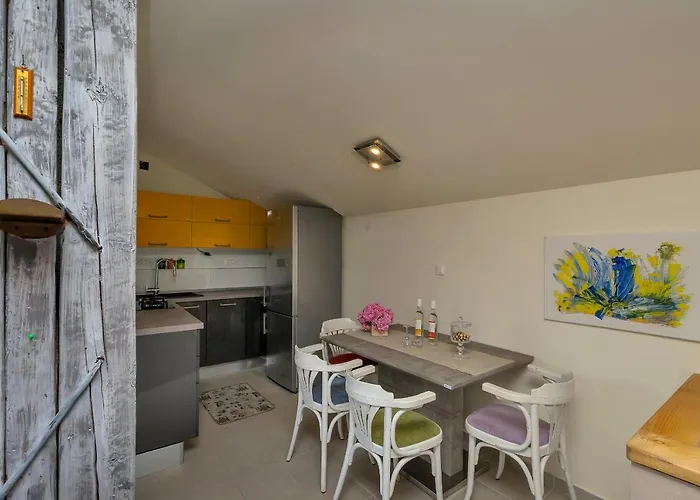 Montana, Town Centre *