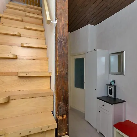 Montana, Town Centre Apartament