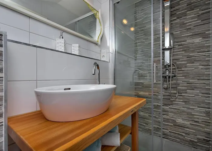 Montana, Town Centre