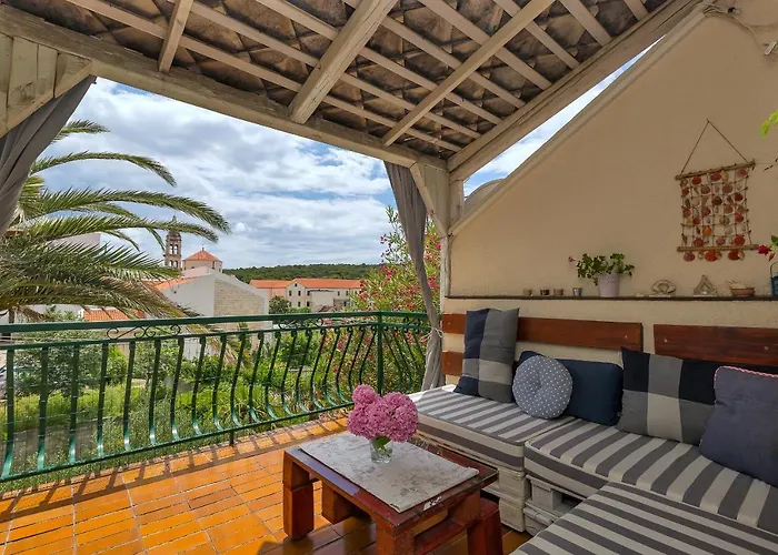 Montana, Town Centre