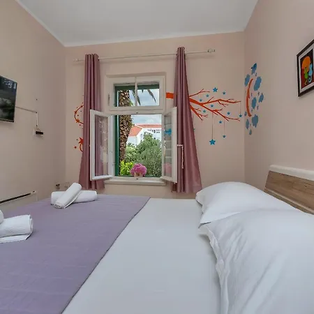 Montana, Town Centre Appartement *